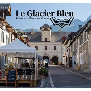 https://auberge-le-glacier-bleu.fr-provencehotel.com